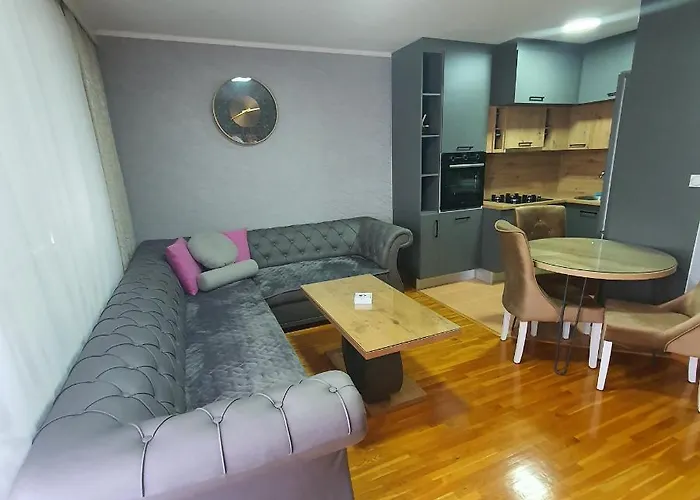Kristina 49b,lukavica,istocno Apartamento